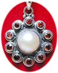 Design Anhänger Perlen